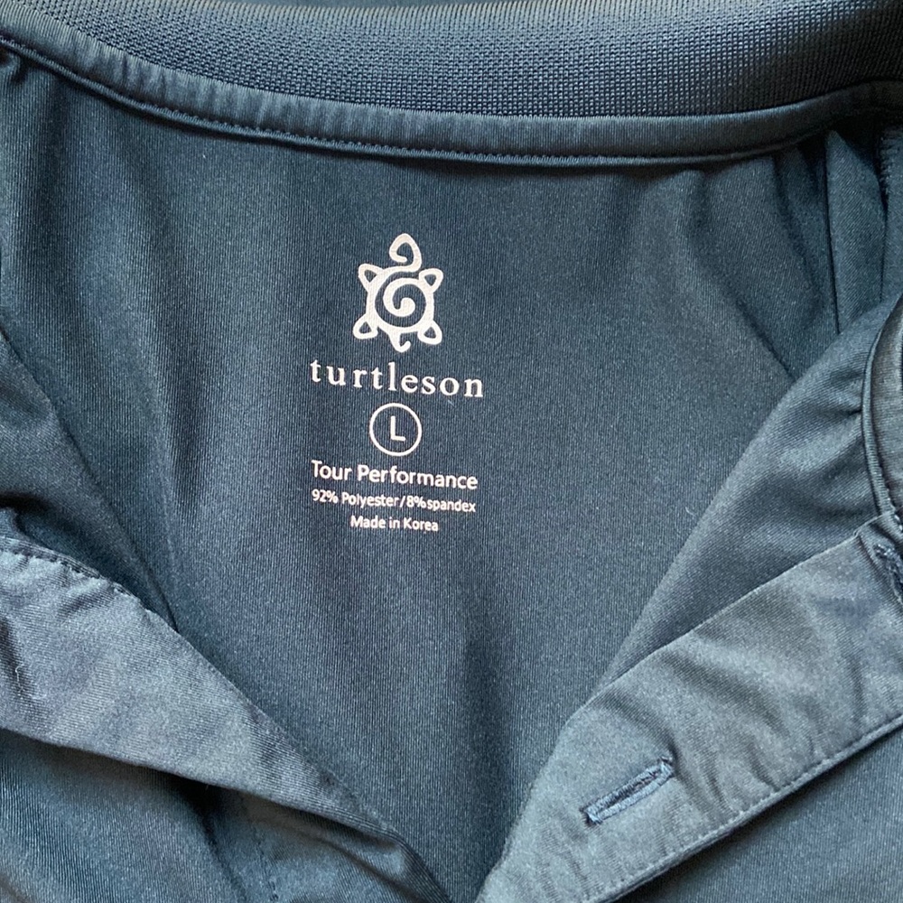 Mens golf shirt.  Worn once